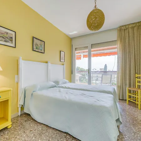 Private In With Pool Apartment