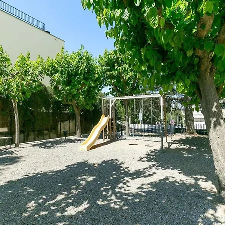 Private In With Pool *