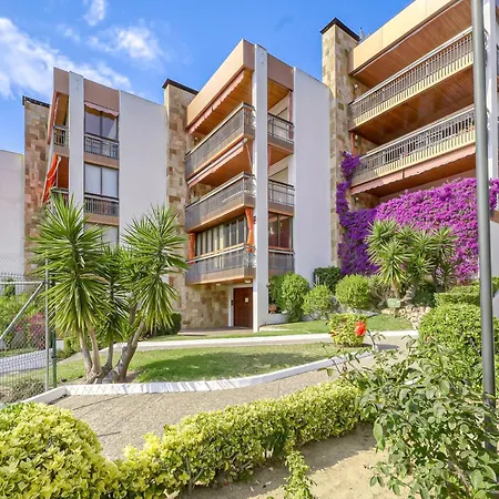 In Near Playa Apartment