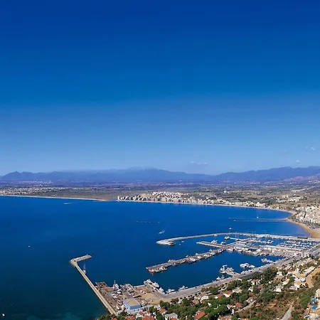 Apartment In Near Playa